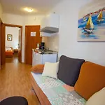 Nina, Apartmán