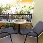 Nina, * ماكارسكا