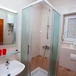 Nina, Apartmán