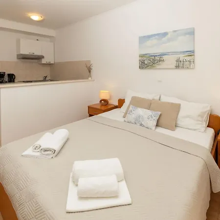 Apartment Nina, Makarska